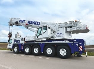 Large mobile crane with extended boom