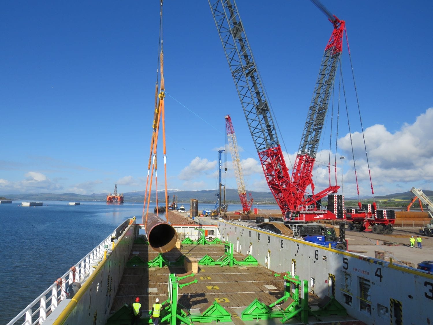 Cranes and structures at Moray East Pin Pile port marshalling site