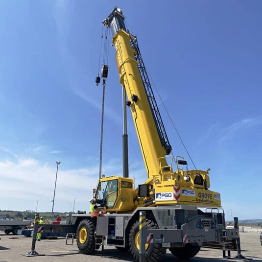 PSG crane on site during contract lift